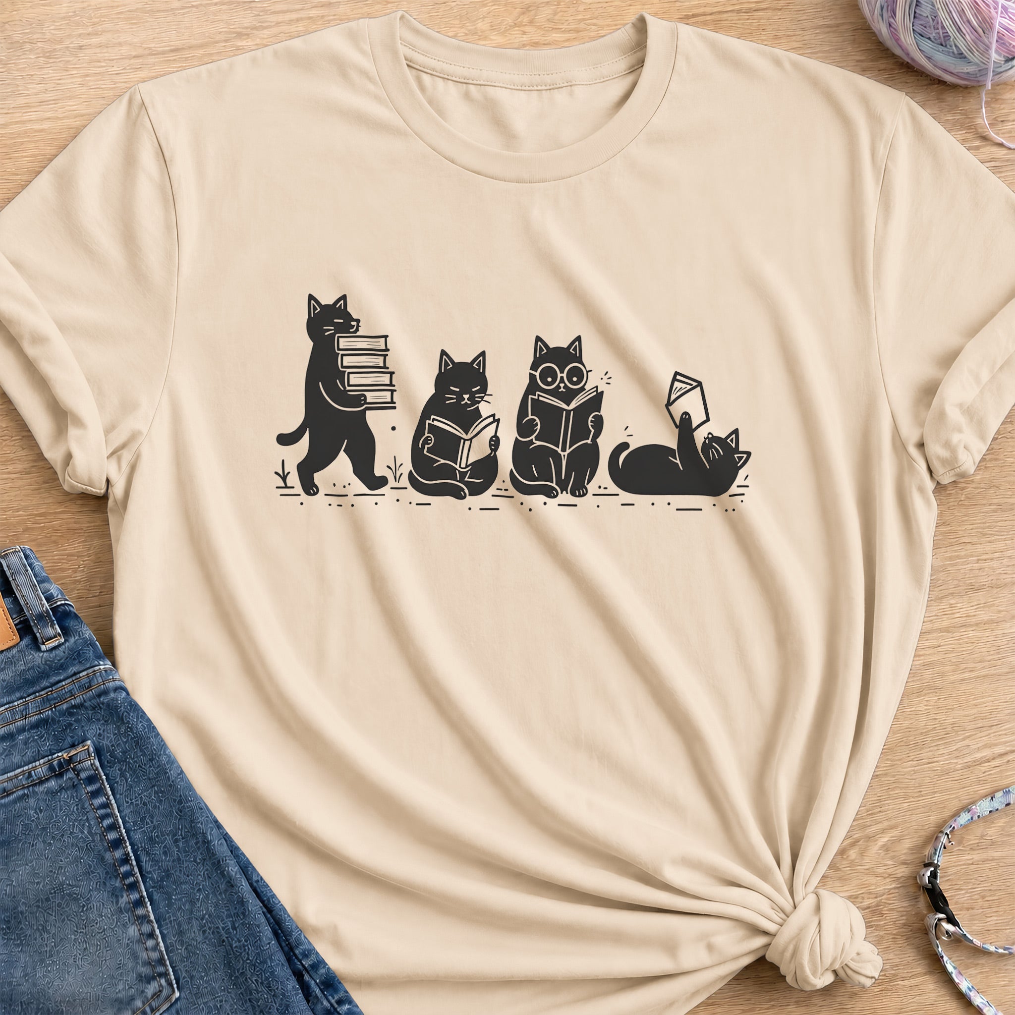 Readers T-Shirt — Sand