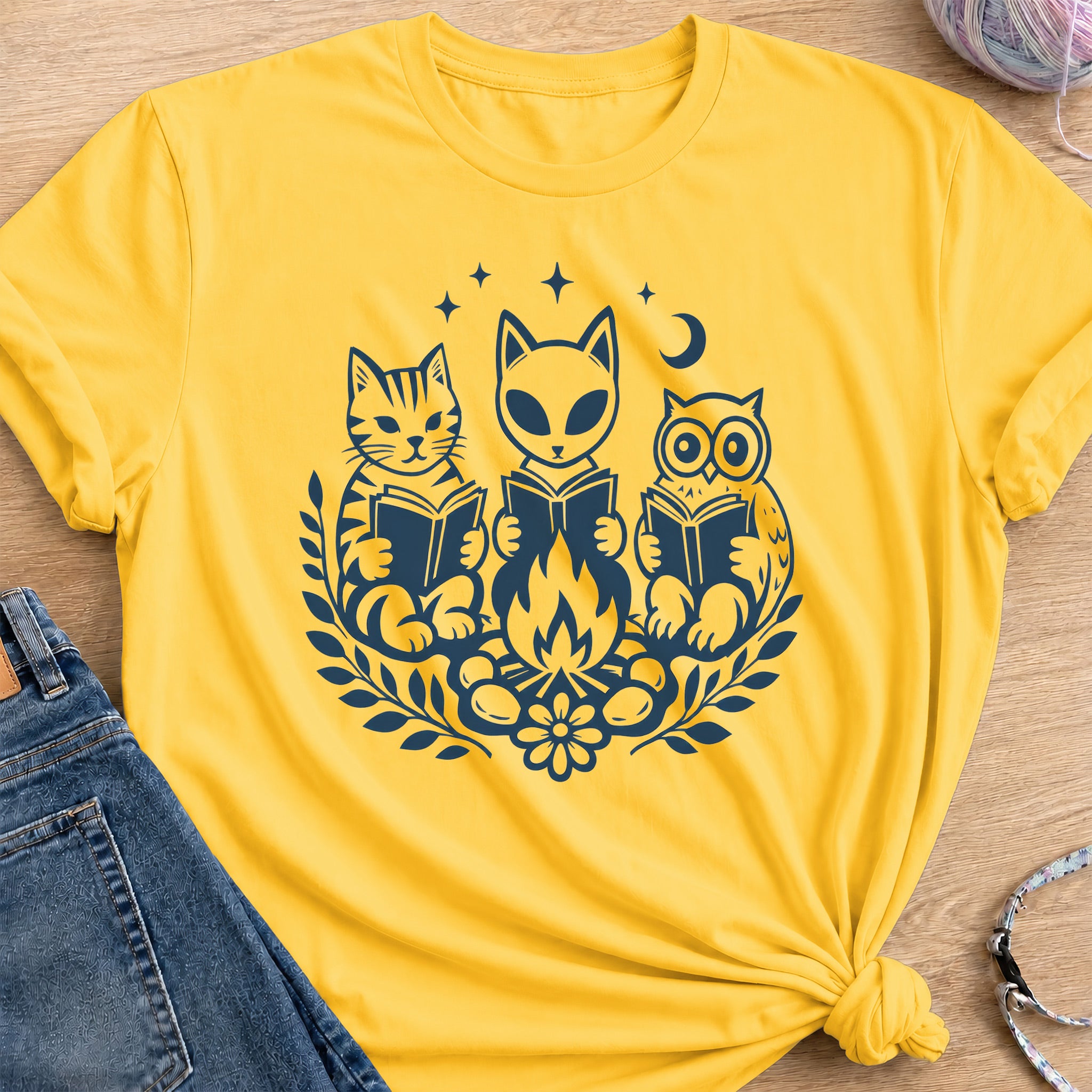 Book Club T-Shirt — Daisy