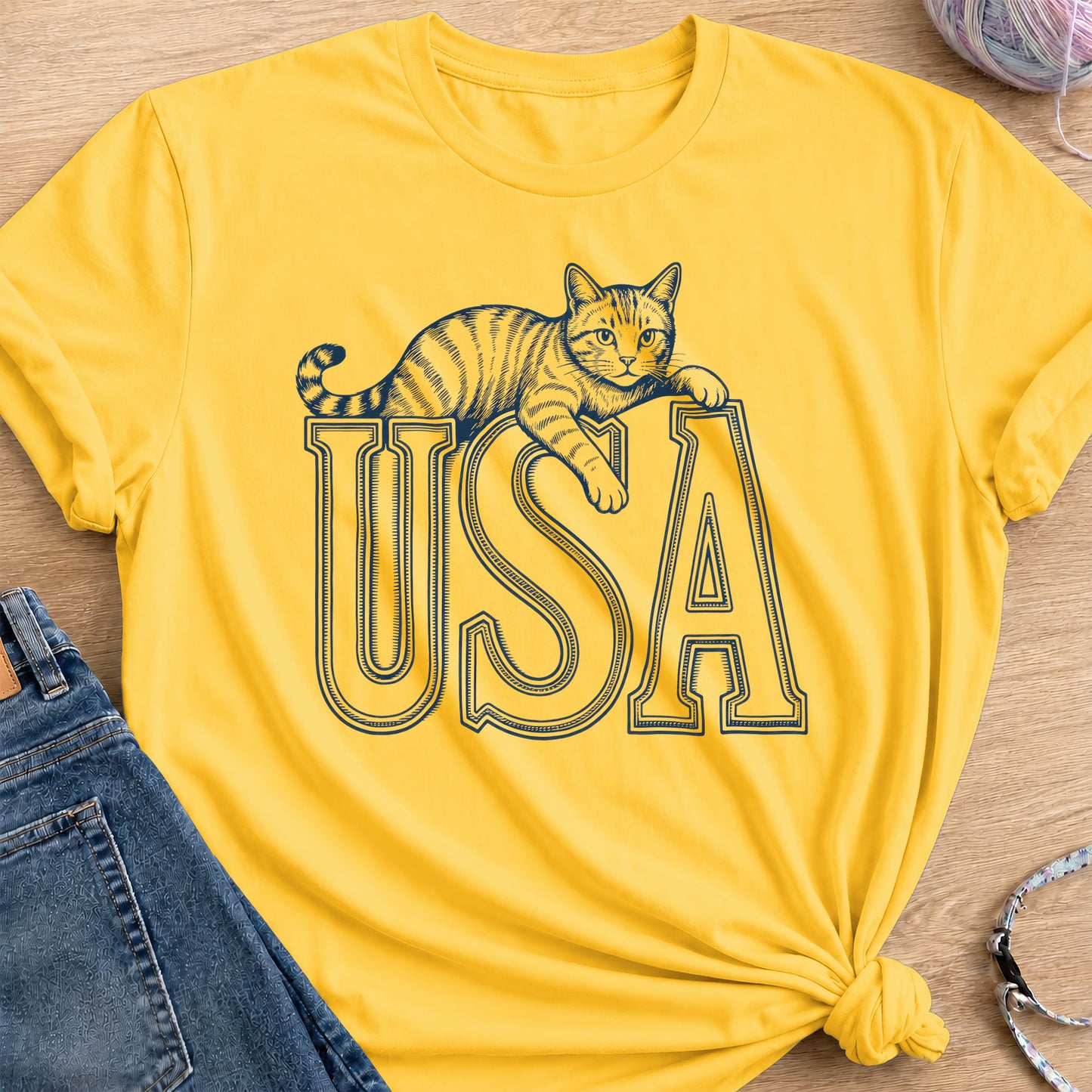 USA T-Shirt — Daisy