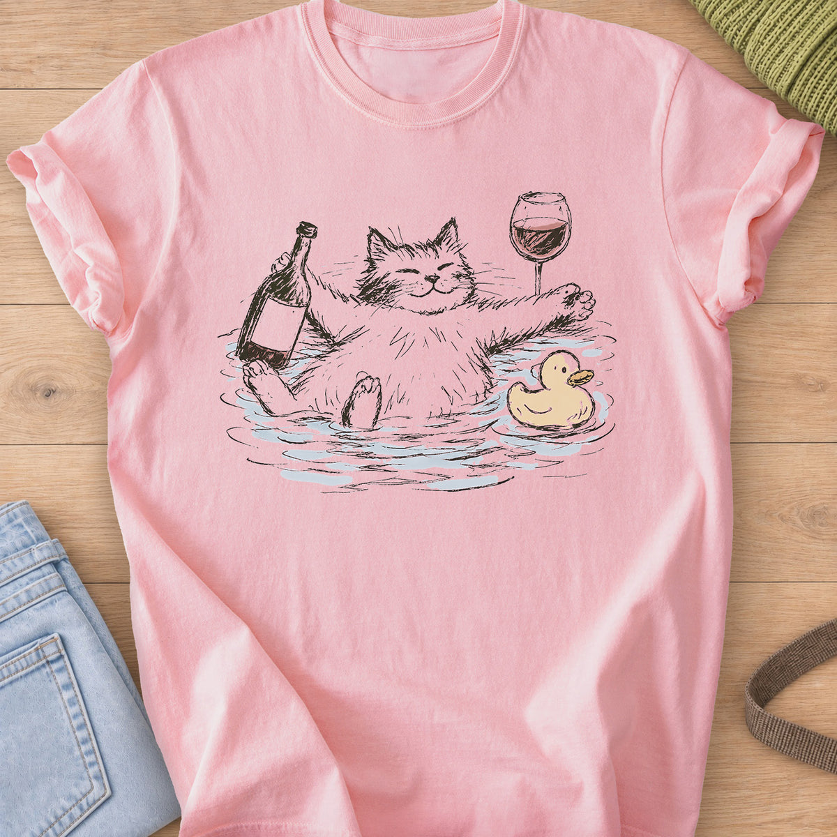 Smiling fluffy cat soaking in a bath with wine bottle, wine glass and rubber duck on a Blossom T-Shirt