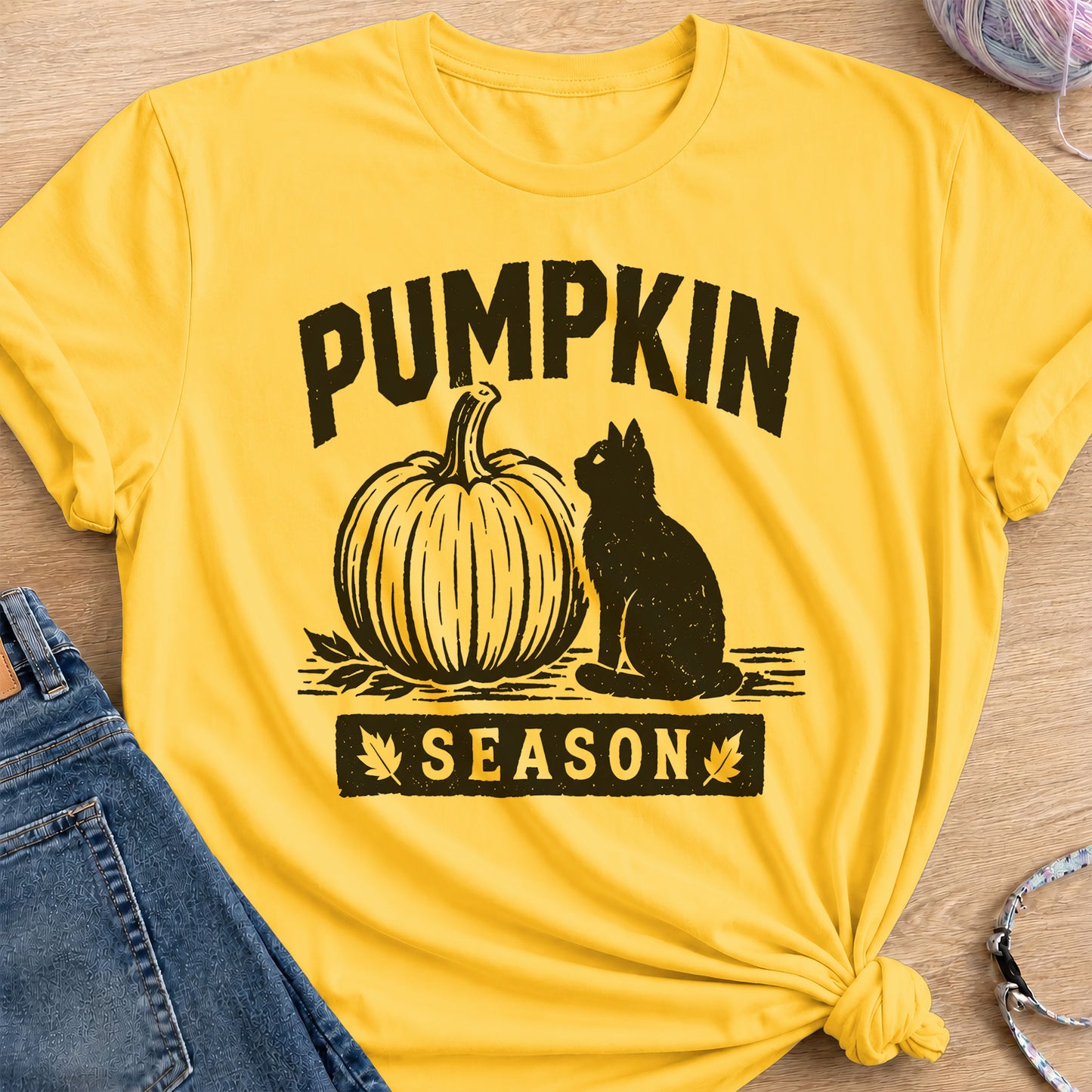 Pumpkin Season T-Shirt — Daisy