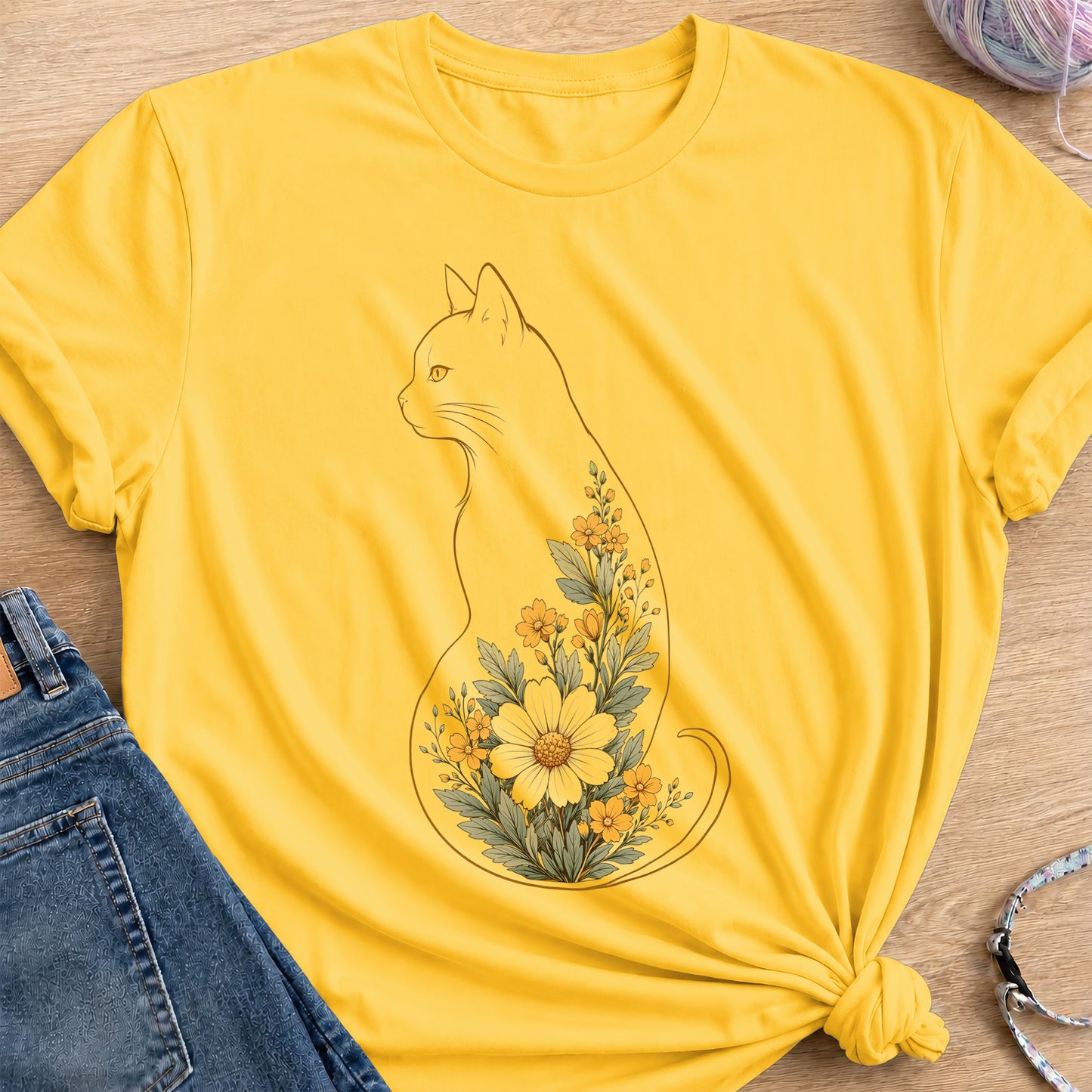 Vintage Floral Cat T-Shirt — Daisy